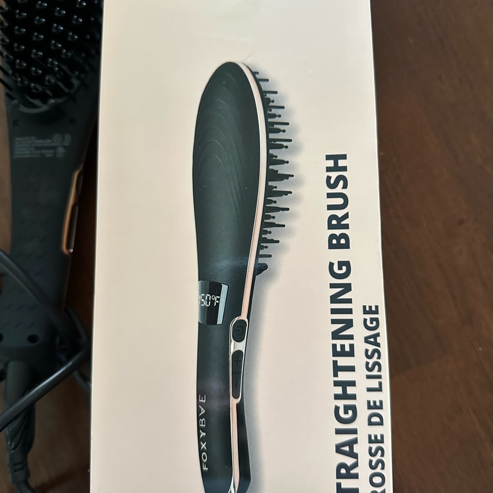Foxy Bae Straightening Brush - Picture 4 of 9